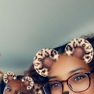 Meet your Posher, Curtis leanne